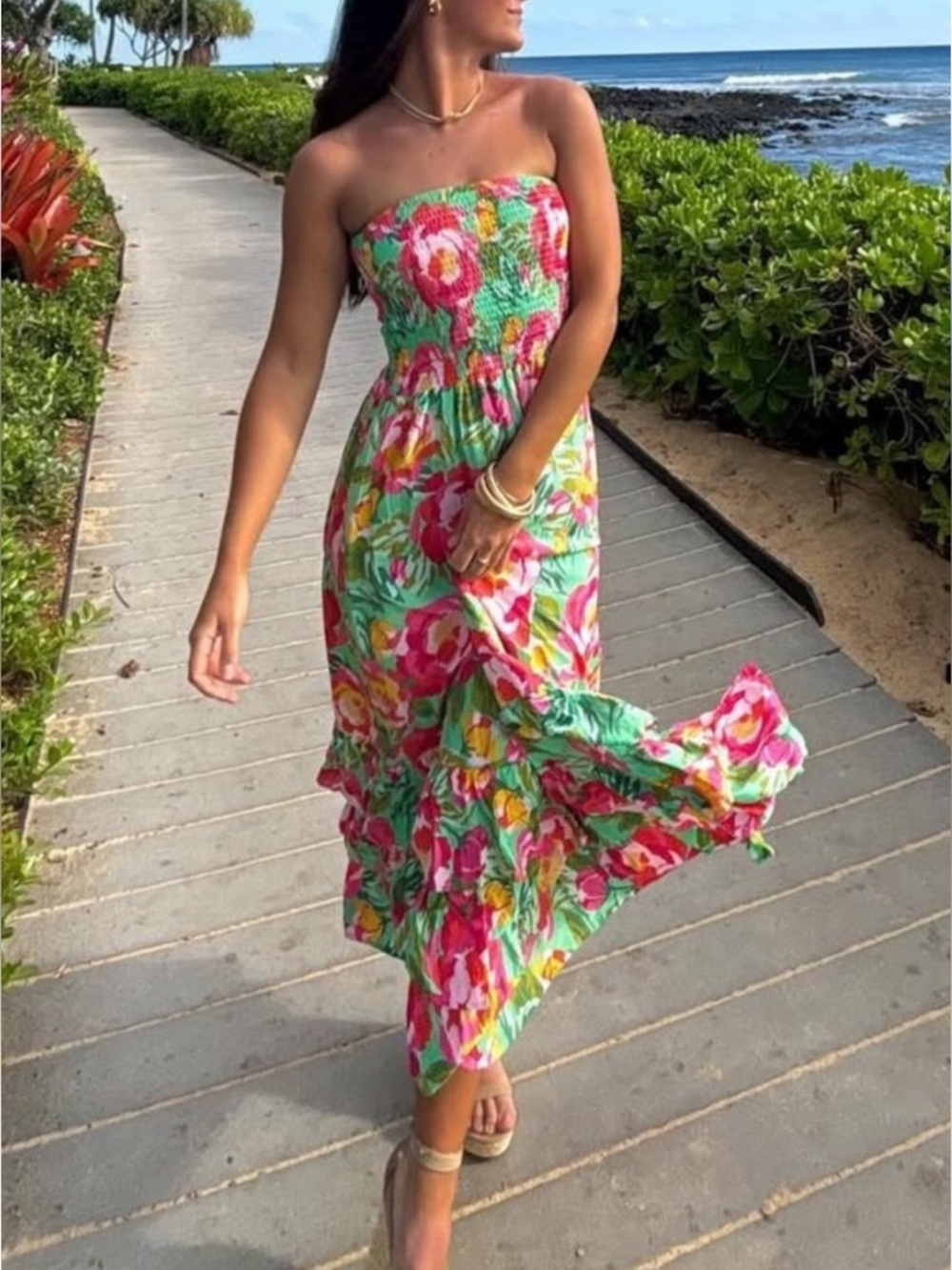 Abel the Label
Anthropologie Mimosa Maxi Dress M Smocking
Strapless New Floral